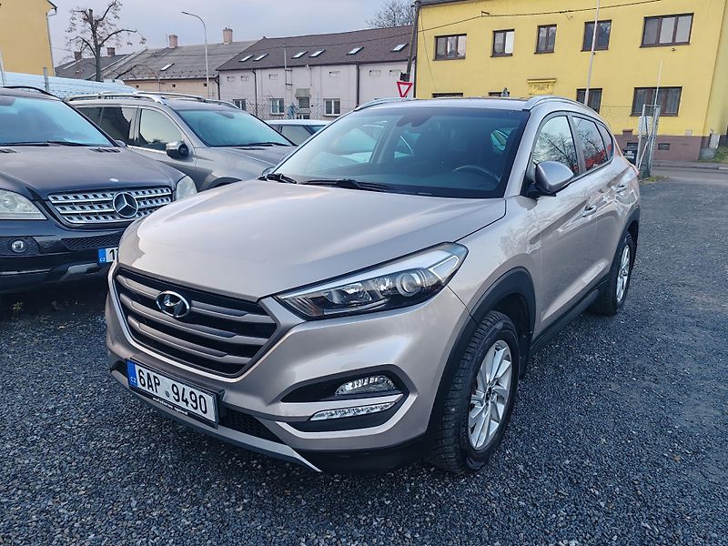 Hyundai Tucson 1.7 CRDi 1. májitel - fotka 2 z 24