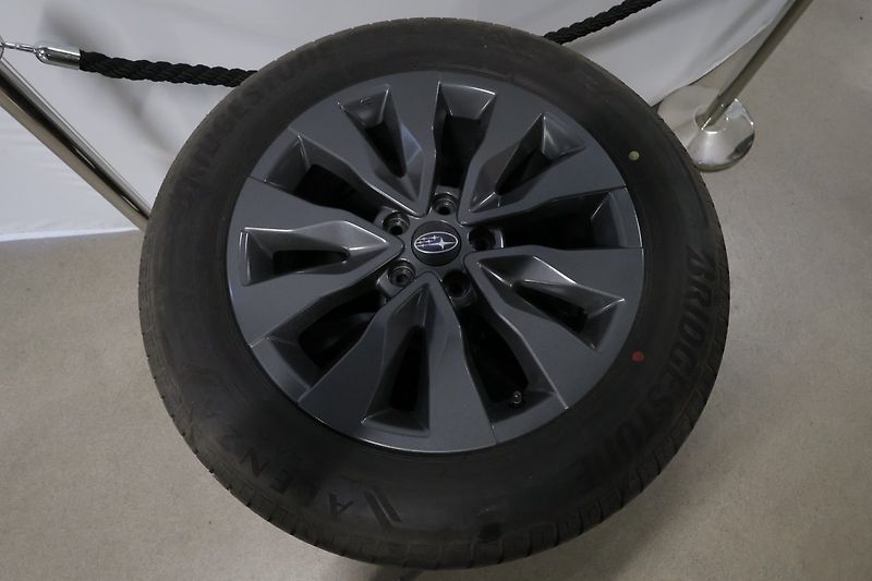 Subaru Outback 2.5i 4WD Active + tažné - fotka 11 z 25