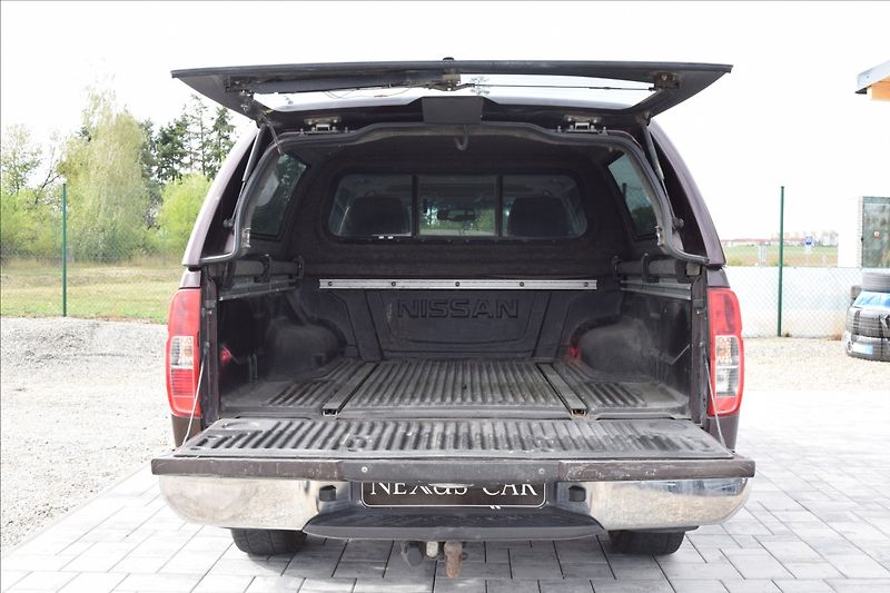 Nissan Navara 3,0 dCi V6 170KW TAŽNÉ 4X4 ALU - fotka 15 z 45