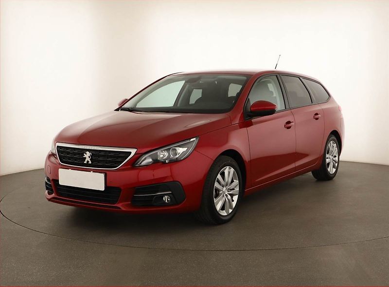 Peugeot 308 (2018) Style 1.2 PureTech, ČR,1.maj - fotka 2 z 13