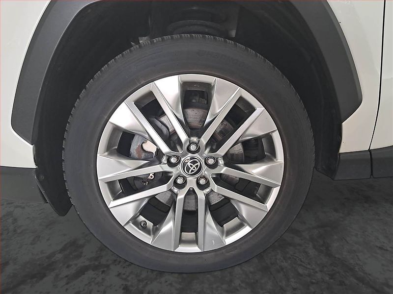 Toyota RAV4 (2021) Executive 2.5 Hybrid - fotka 15 z 17
