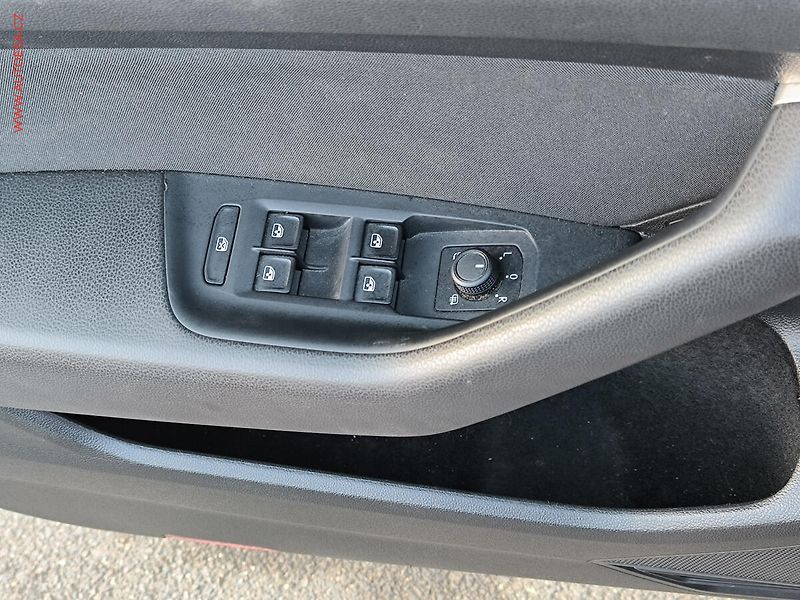 Volkswagen Passat (2017) 1.6 TDi, Comfortline, kamera - fotka 17 z 17