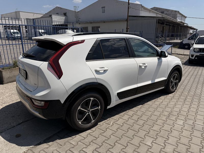 Kia Niro (2023) 1.6 GDI,HEV,ČR,5,5 L/100KM - fotka 5 z 22