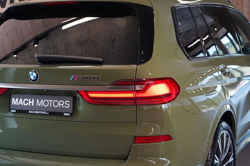 BMW X7 M50i xD, Executive Drive Pro - fotka 9 z 50