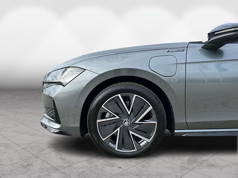 Škoda Superb iV 1,5 TSI / 150 kW Sportline, - fotka 9 z 25