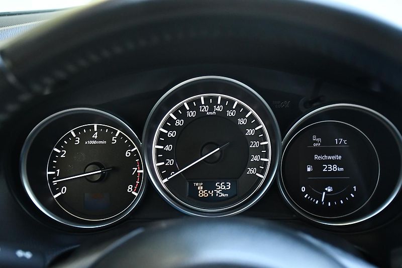 Mazda CX-5 2.0SKYACTIV-G  - fotka 35 z 38