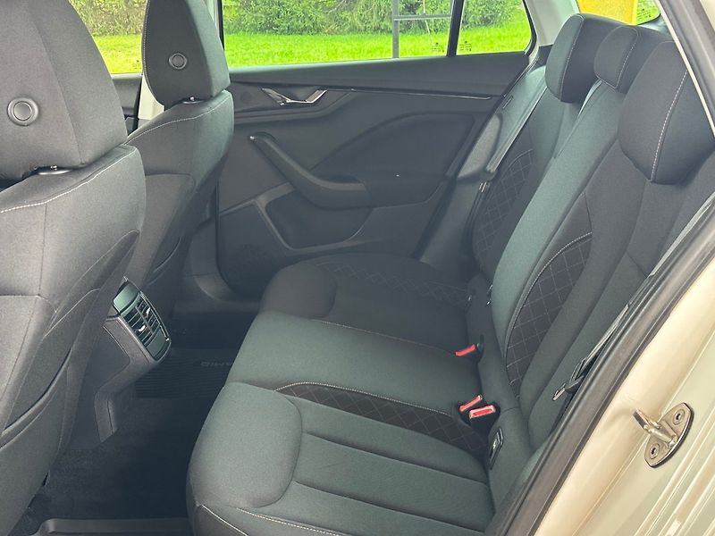 Škoda Kamiq (2020) 1.0TSi VIRTUAL,NAVI, - fotka 18 z 19