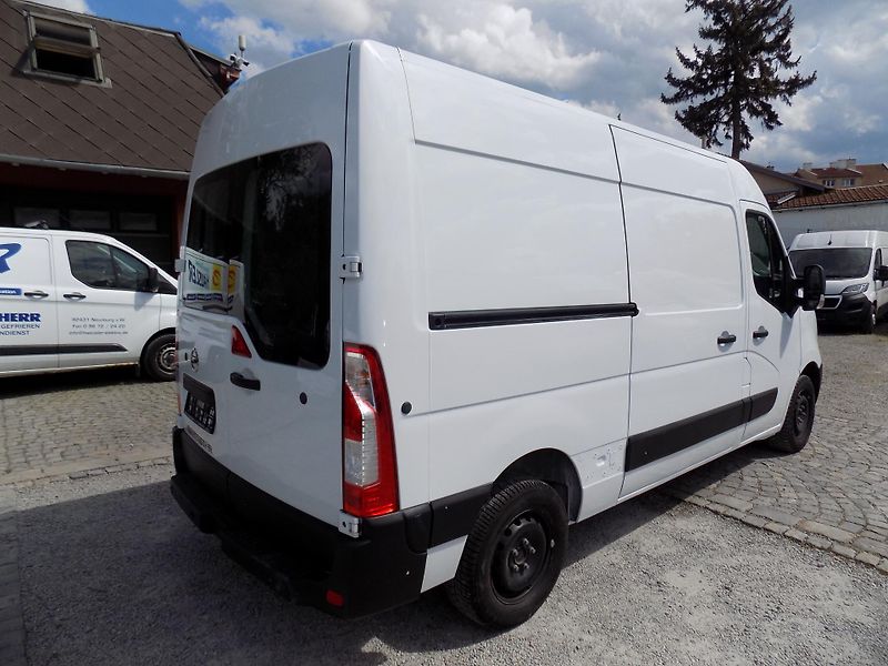 Nissan Interstar 2,3 DCI 100 KW L2H2 AC, TEMP - fotka 11 z 41