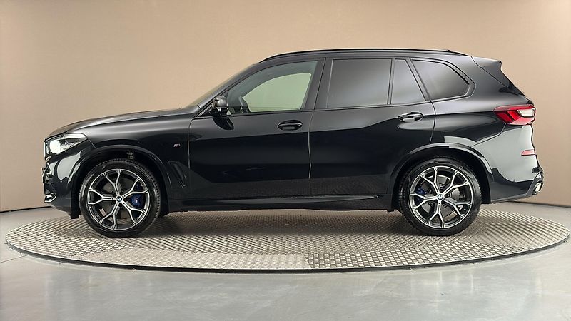 BMW X5 40d AUT xDrive M-paket - fotka 4 z 29