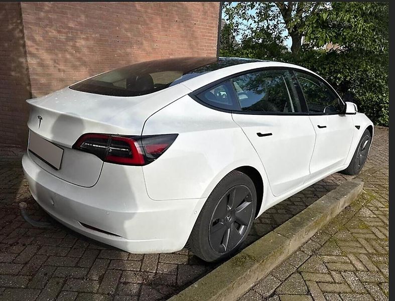 Tesla Model 3 (2021) Standard Range Plus, LFP - fotka 4 z 5