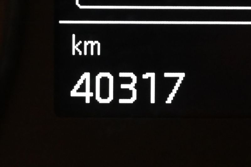 Škoda Kamiq 1,0 TSI 81kW MONTE CARLO Záruk - fotka 13 z 25