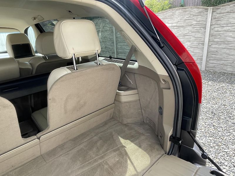 Volvo XC90 2.5TDi D5 200PS AWD R-DESIGN!! - fotka 123 z 180