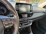 Hyundai i30 1.0 T-GDi 88 kW Fastback ČR - náhled 14