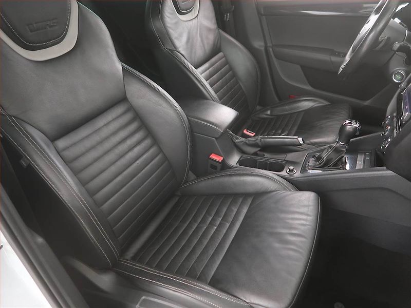 Škoda Octavia (2015) RS 2.0 TDI, Automat, Navi - fotka 9 z 23