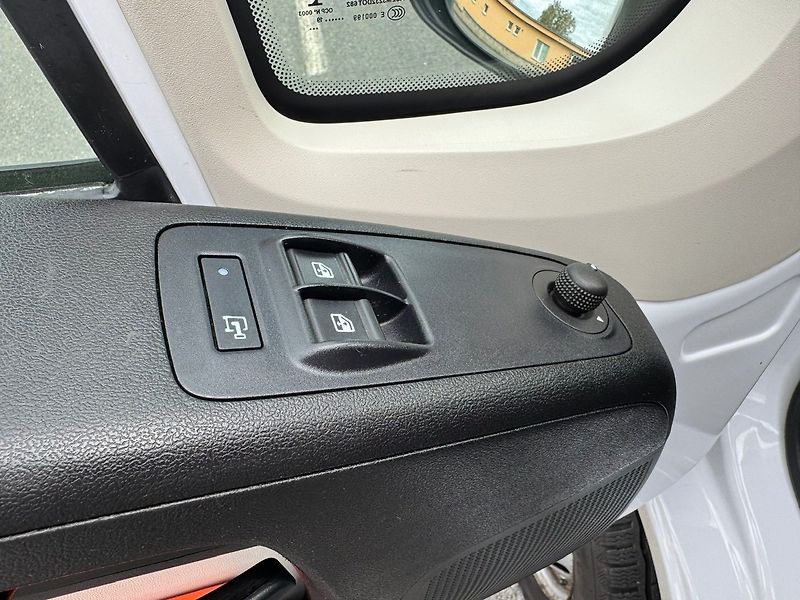 Fiat Ducato (2019) 2.3 96kW L1H1 chlazení/topení - fotka 7 z 40