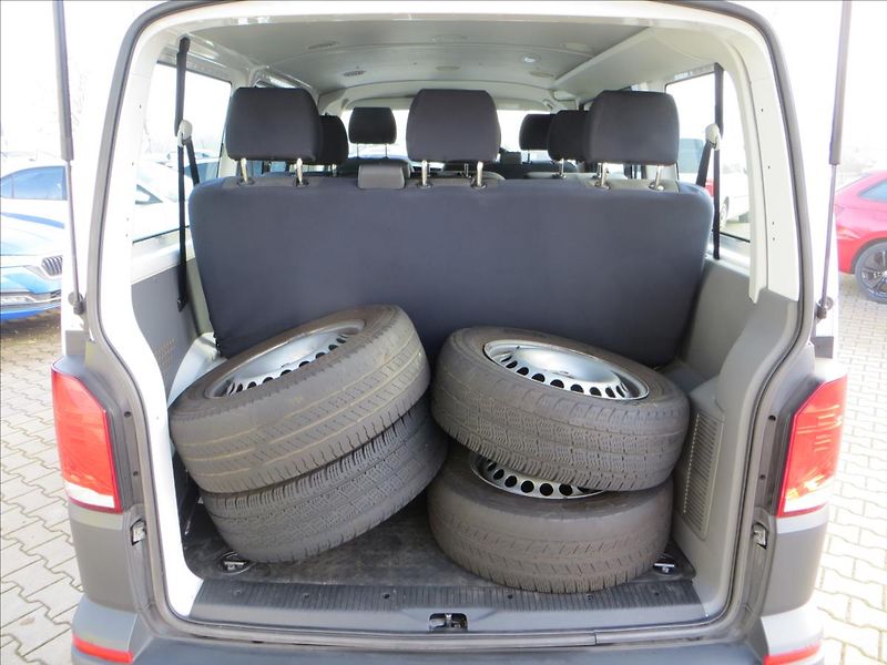 Volkswagen Transporter 2,0 TDI 110kW DSG7 - 9míst ČR - fotka 7 z 19