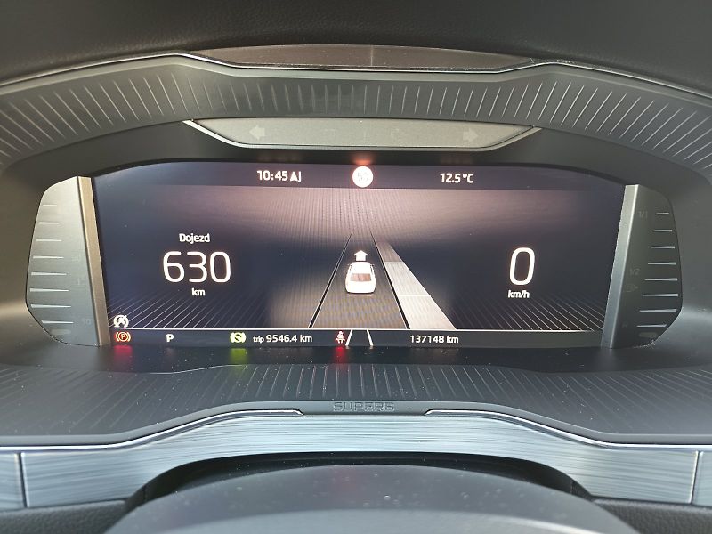 Škoda Superb (2022) 2.0TDI 110kW DSG COMFORT PLUS - fotka 21 z 35
