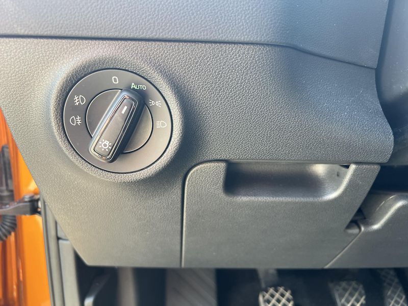 Škoda Karoq (2024) 1. majitel, Koupeno nové v ČR - fotka 21 z 29