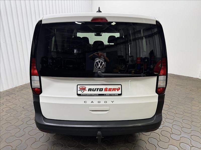 Volkswagen Caddy MAXI 1.5TSI 7MÍST 1.MAJITEL - fotka 7 z 37
