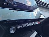 Peugeot 308 SW ALLURE 1,2 PT EAT8 - náhled 25