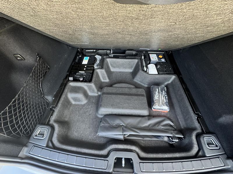 Volvo XC60 B5 AWD (benzín) CORE 1.maj. - fotka 27 z 46