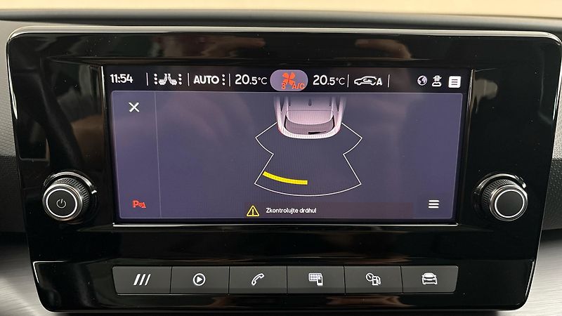 Seat Leon 2.0 TDI DSG FR Sportstourer - fotka 12 z 25