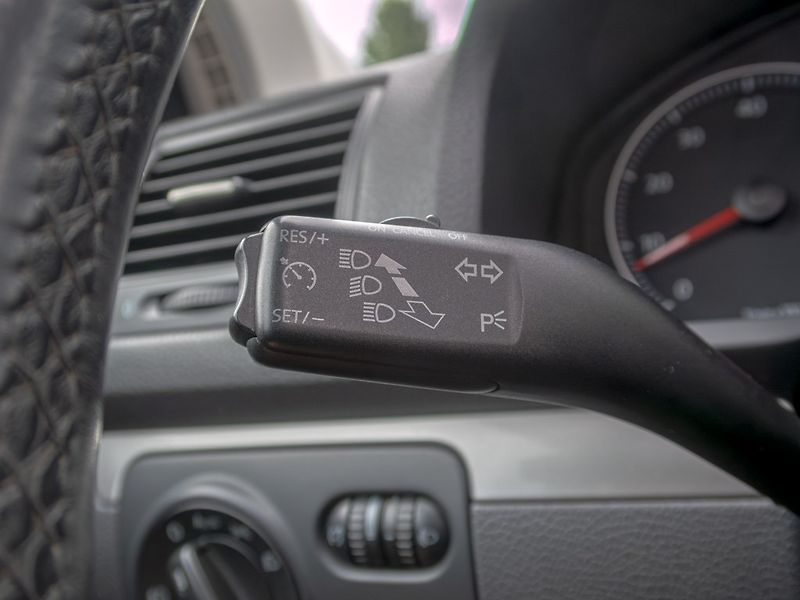 Volkswagen Golf (2008) 1.4TSI 90KW PANO – PO ROZVODEC - fotka 15 z 40