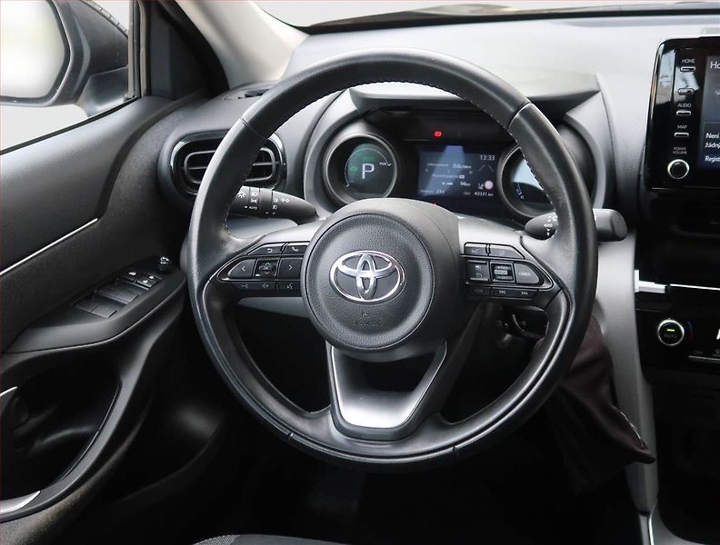 Toyota Yaris Cross (2022) 1.5 VVT-iE - fotka 16 z 20