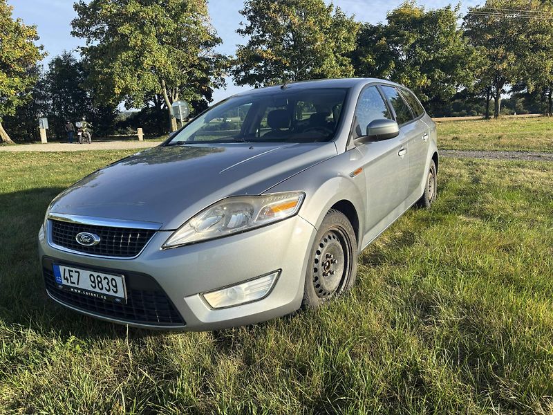 Ford Mondeo (2008) 2.0 /103kW - fotka 2 z 17