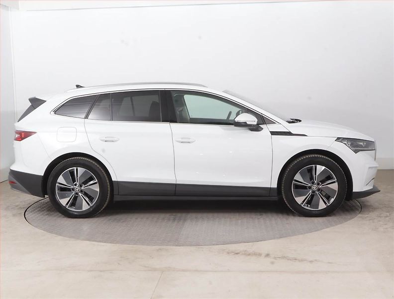Škoda Enyaq (2023) iV 80 (82 kWh), SoH 93% - fotka 6 z 20