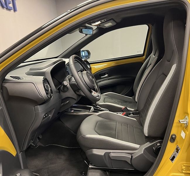 Toyota Aygo 1,5 Hybrid AT GR Sport - fotka 8 z 16