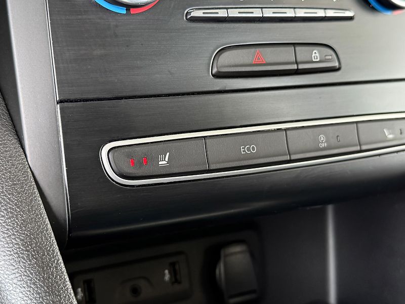 Renault Mégane 1,2TCe 96kW*Tempomat*LED*Navi - fotka 23 z 34