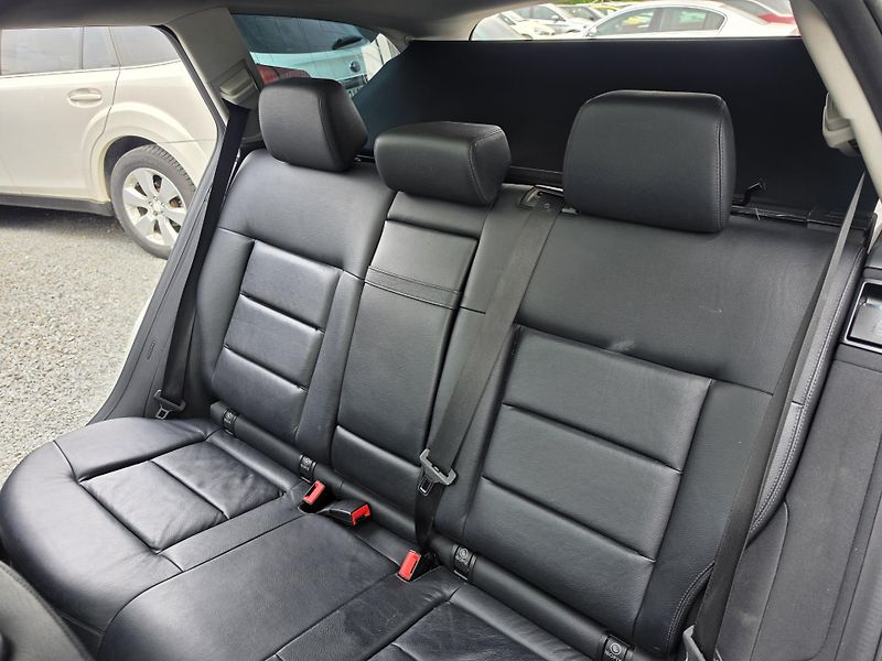 Mercedes-Benz Třídy E 300CDI V6 Avantgarde TZ  - fotka 14 z 30