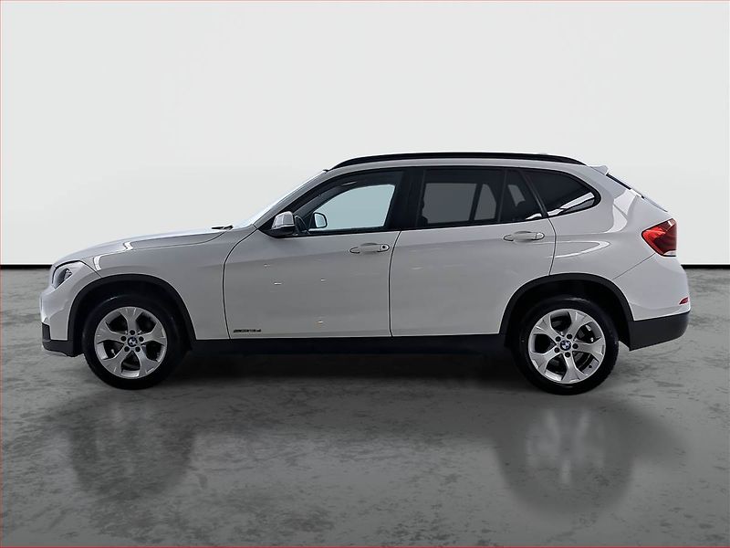 BMW X1 (2014) sDrive16d, Park. senzory - fotka 3 z 15