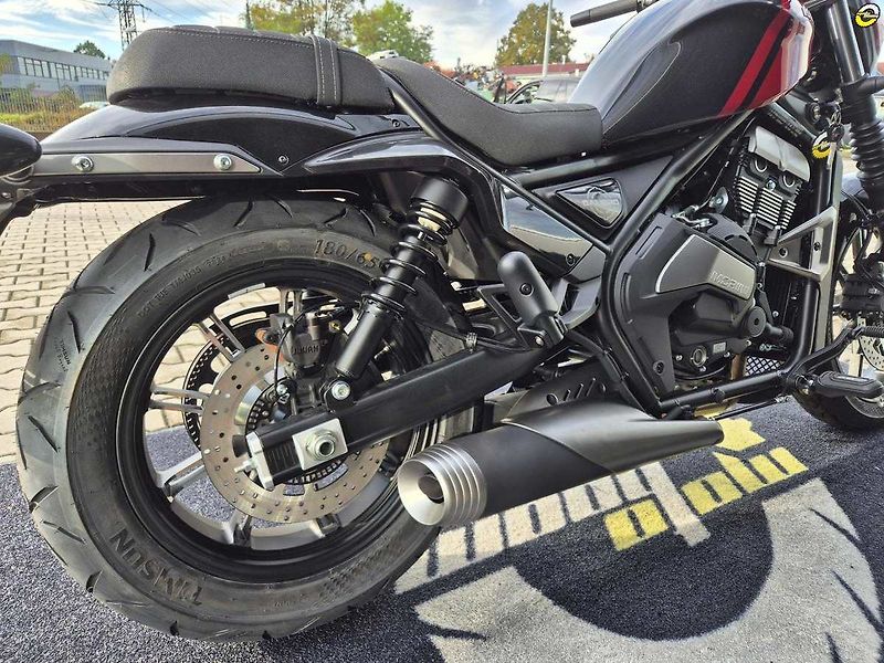 Moto Morini Calibro (2026) Custom 700 - fotka 14 z 17