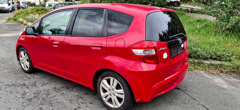 Honda Jazz 1.4 VTEC 73 KW - fotka 22 z 37