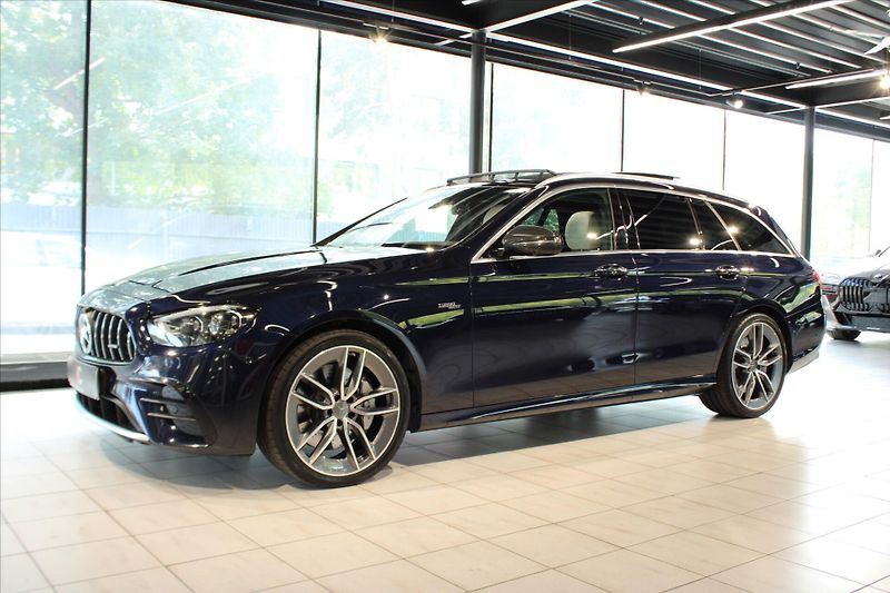 Mercedes-Benz Třídy E 53 AMG 4MATIC+ ACC/Pano/Masáže - fotka 3 z 39