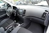 Hyundai i30 1.6 CRDI-16V/90 PS/ČR - náhled 24