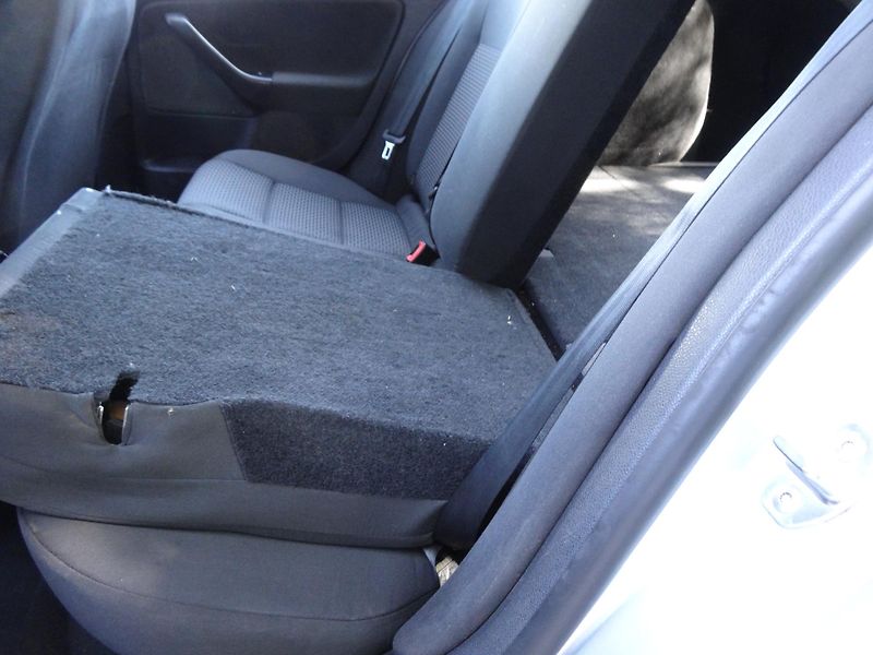 Volkswagen Golf K.1.6TDi Klima,Navi,Plná nádrž - fotka 8 z 16