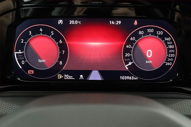 Volkswagen Golf (2022) R-Line 1.5 TSI - fotka 12 z 20