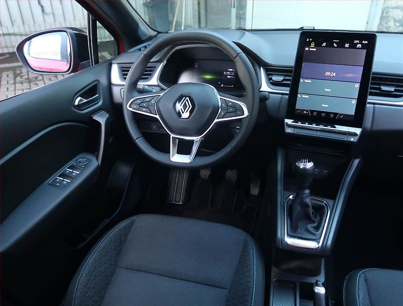 Renault Captur (2025) 1.0 TCe - fotka 7 z 18