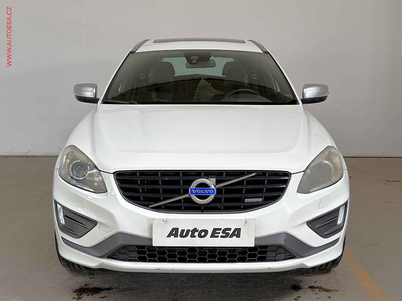 Volvo XC60 (2014) 2.0 D4, ČR, STK7/28, výhřev - fotka 2 z 14