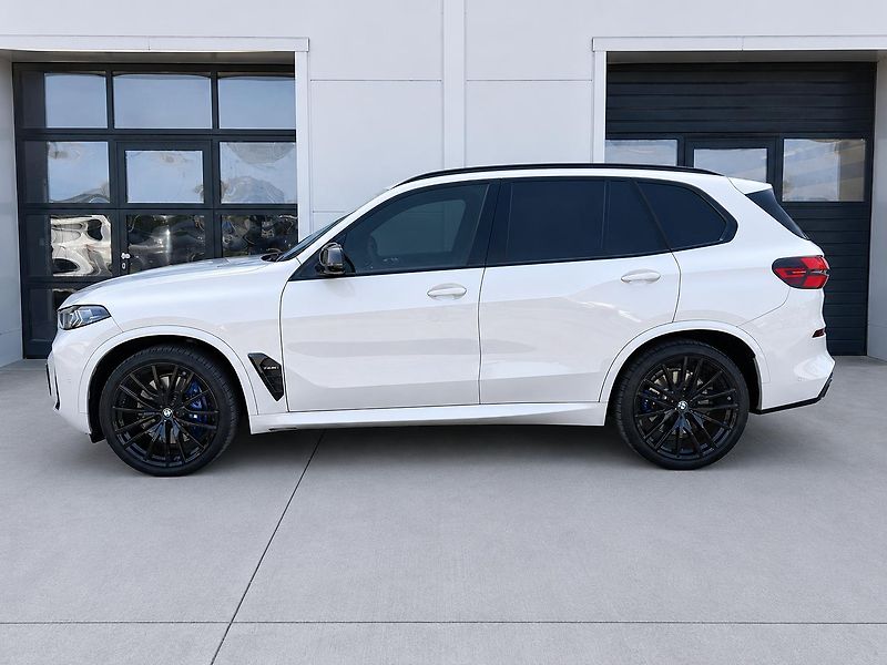 BMW X5 M60i xDrive - fotka 3 z 31