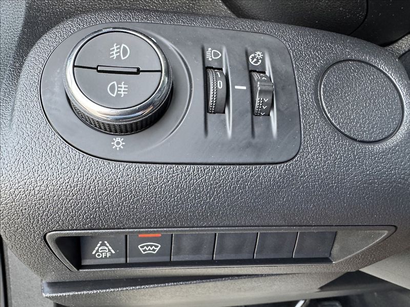 Opel Combo 1,2 T LIFE DPH tažné 1.maj ČR - fotka 26 z 50