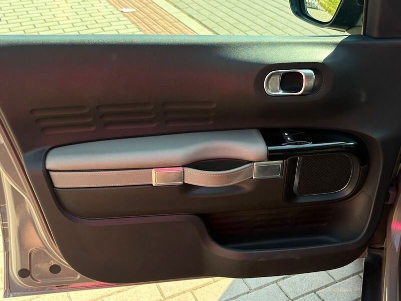 Citroën C4 Cactus 1.2 Space Tourer - fotka 5 z 17