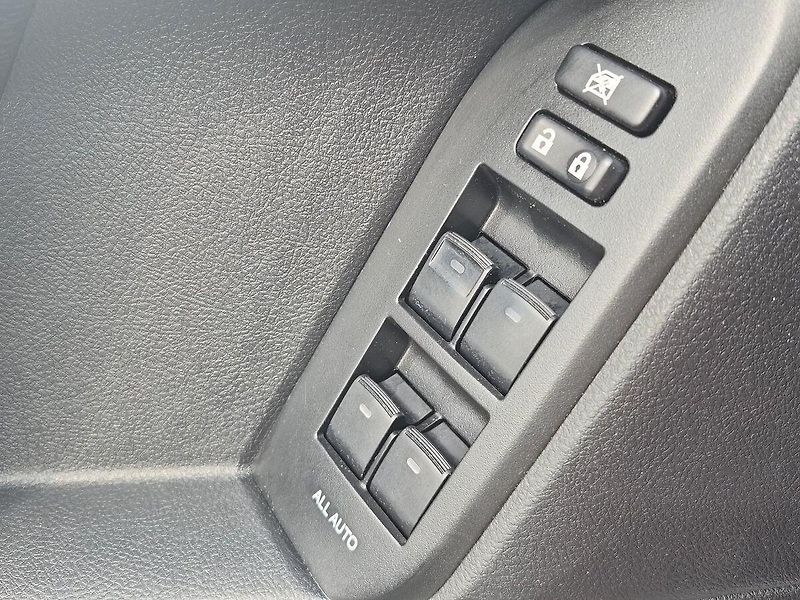 Toyota Land Cruiser LC 150 2,8 D-4D 4x4 6AT Comfor - fotka 25 z 29