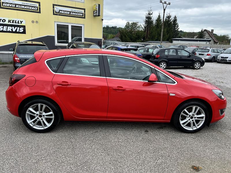 Opel Astra 1.6 TURBO 125KW,EXCLUSIVE,1MAJ - fotka 8 z 43