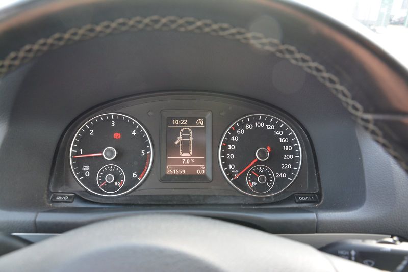 Volkswagen Touran (2014) 2.0 TDI 103 kW Confortline - fotka 6 z 20