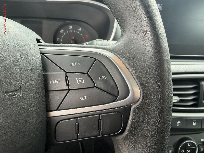 Fiat Tipo (2019) 1.6 MJet, AC, kamera - fotka 11 z 15