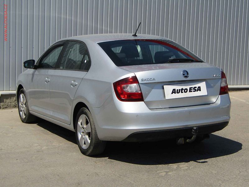 Škoda Rapid (2017) 1.0 TSi, ČR, Ambition, AC - fotka 6 z 23